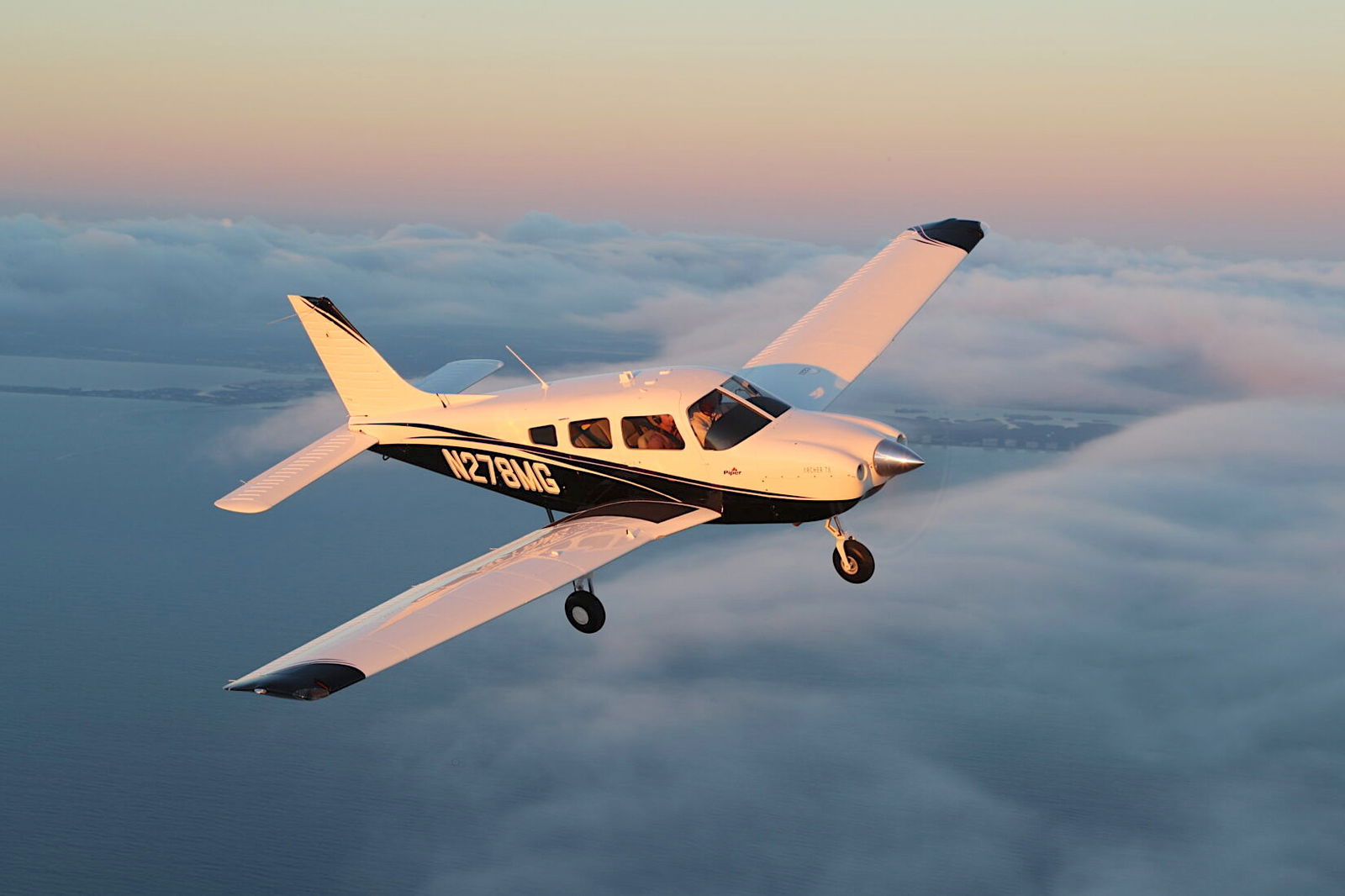 UND Places $155 Million Order for Piper Trainers